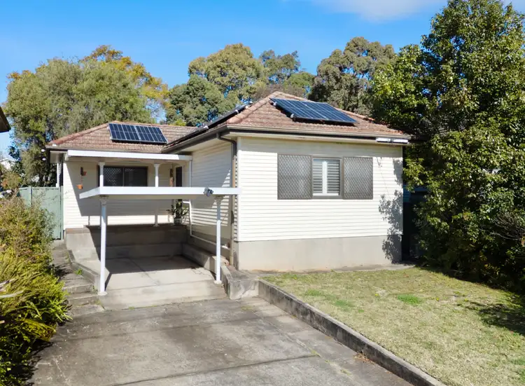 25 Milford Road, Peakhurst NSW 2210