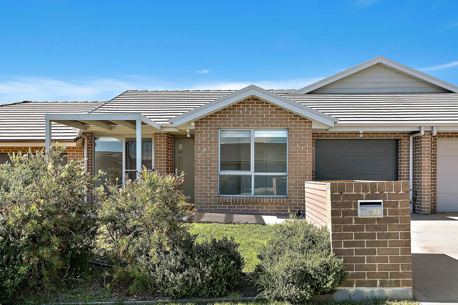 Main view of Homely villa listing, 21 Churchill Circuit, Barrack Heights NSW 2528