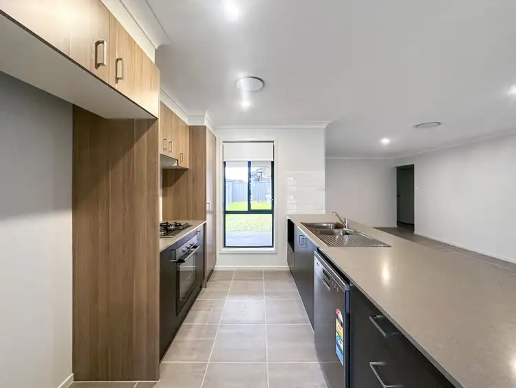 16 Caspian Circuit, Woongarrah NSW 2259