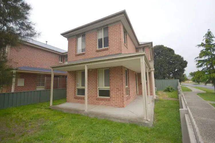 6 Norfolk Avenue