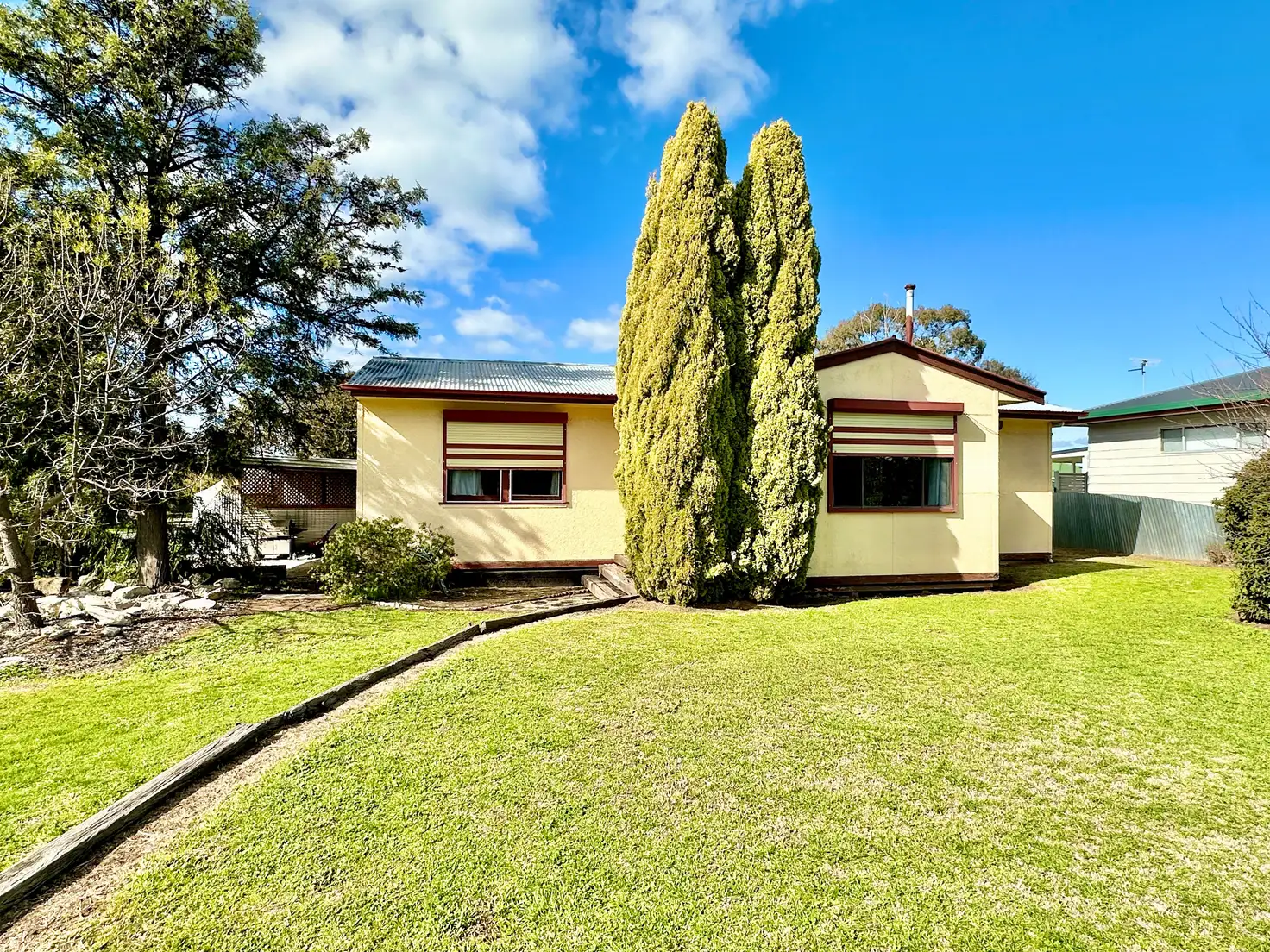 Main view of Homely house listing, 8 Philip Avenue, Bordertown SA 5268