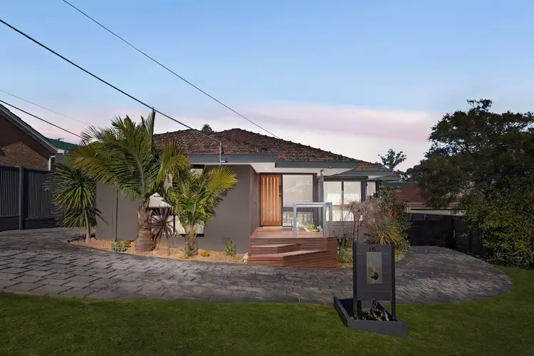 18 Raymond Avenue, Langwarrin VIC 3910