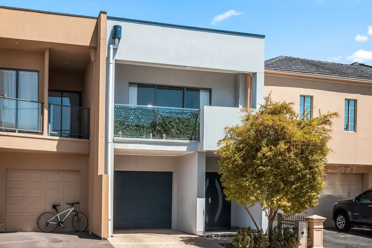 3 Macmillan Avenue, Mawson Lakes SA 5095