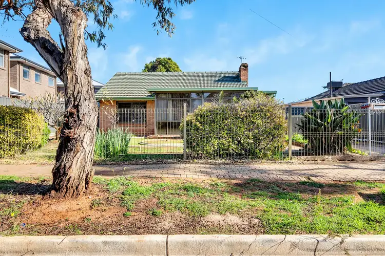14 Pasteur Street, Elizabeth Vale SA 5112
