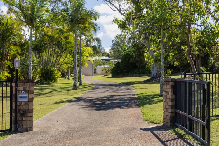 15 Mayflower Avenue, Cooloola Cove QLD 4580