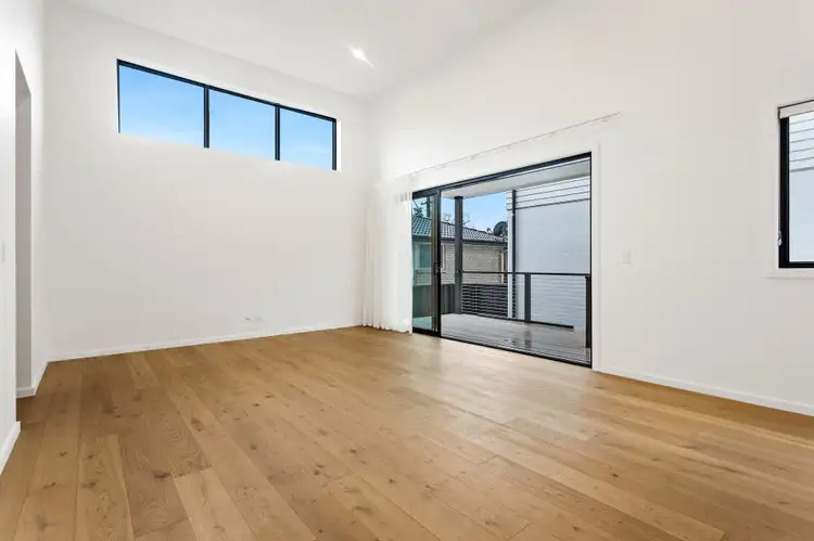 2/1A Leamington Road, Oak Flats NSW 2529