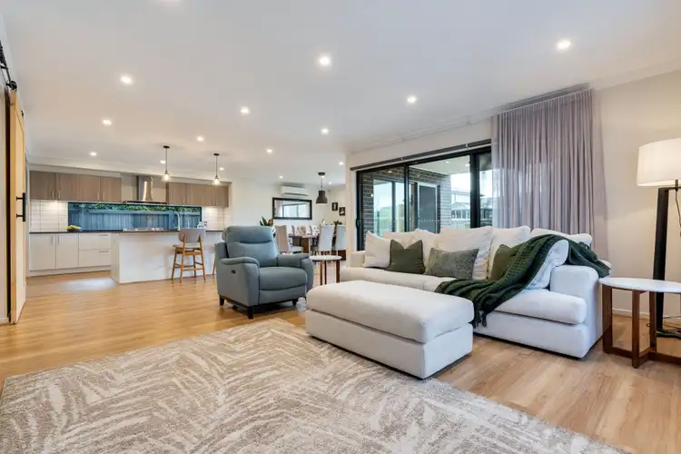 230 Mandalay Circuit, Beveridge VIC 3753