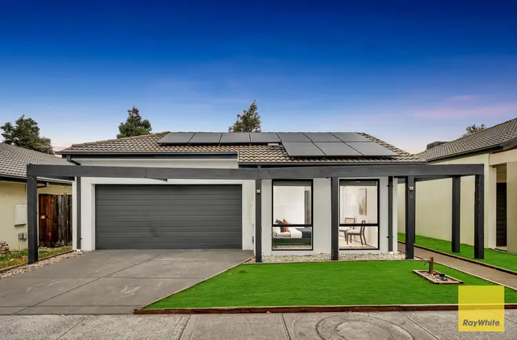 11 Giverny Close