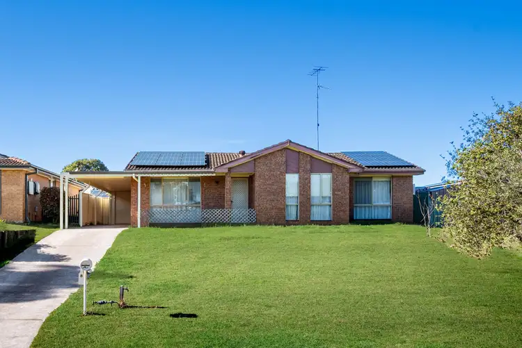 8 Bishop Close