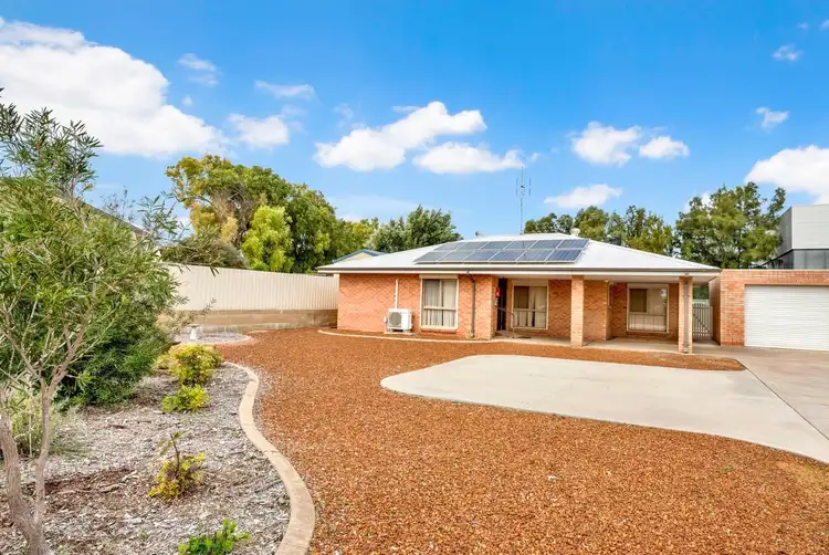 19A Clementina Road