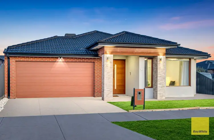 Second view of Homely house listing, 40 Legrange Crescent, Fraser Rise VIC 3336