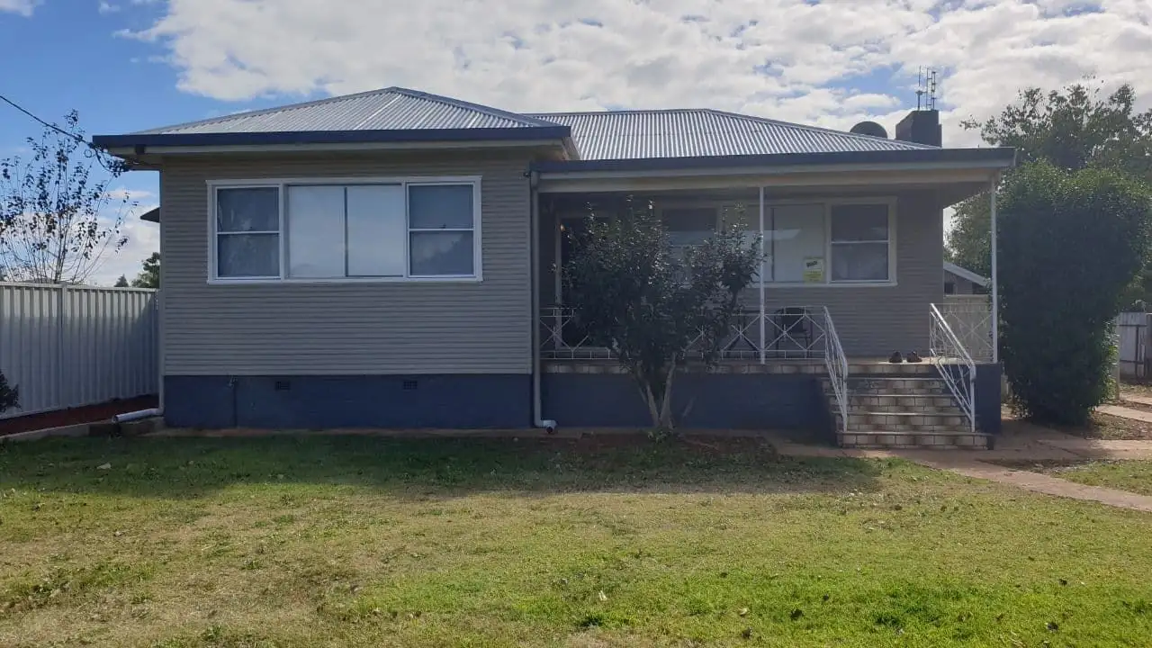 Main view of Homely house listing, 1/14 Hartigan Avenue, Parkes NSW 2870
