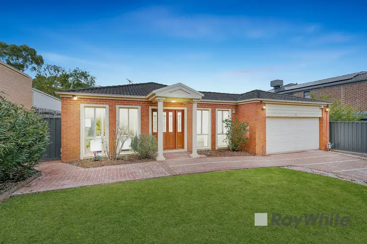 24 Erica Close