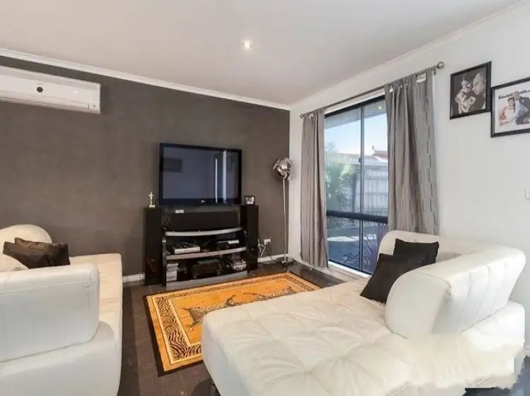 Fourth view of Homely house listing, U2 19 Harmon Close, Berwick VIC 3806