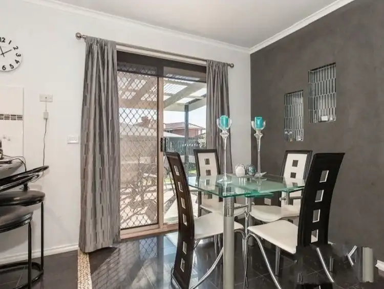 Fifth view of Homely house listing, U2 19 Harmon Close, Berwick VIC 3806