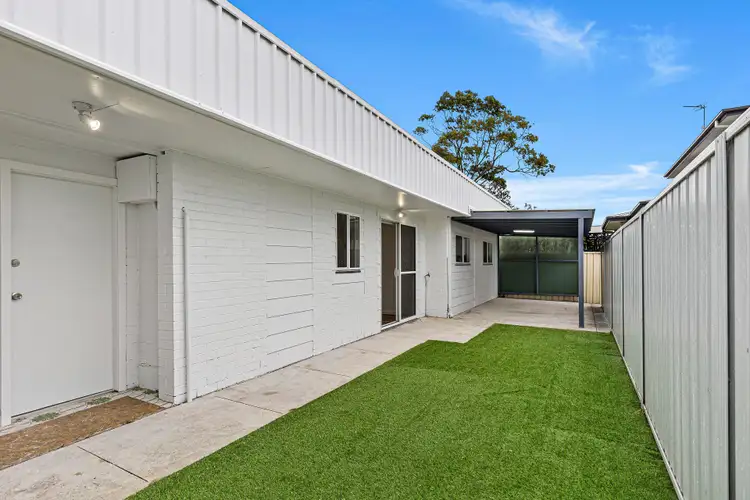 8B Terry Avenue, Warilla NSW 2528