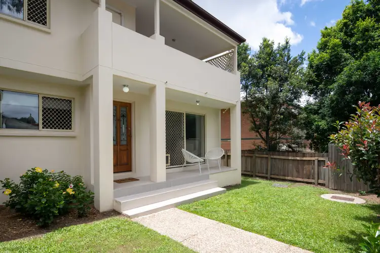 2/8 Amisfield Avenue, Nundah QLD 4012