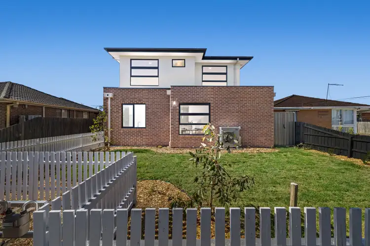 1/4 Burton Street, Lalor VIC 3075