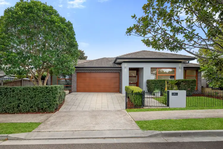 13 Moffat Street