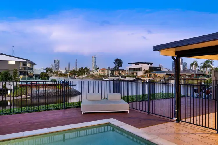 25 Poinciana Boulevard, Broadbeach Waters QLD 4218