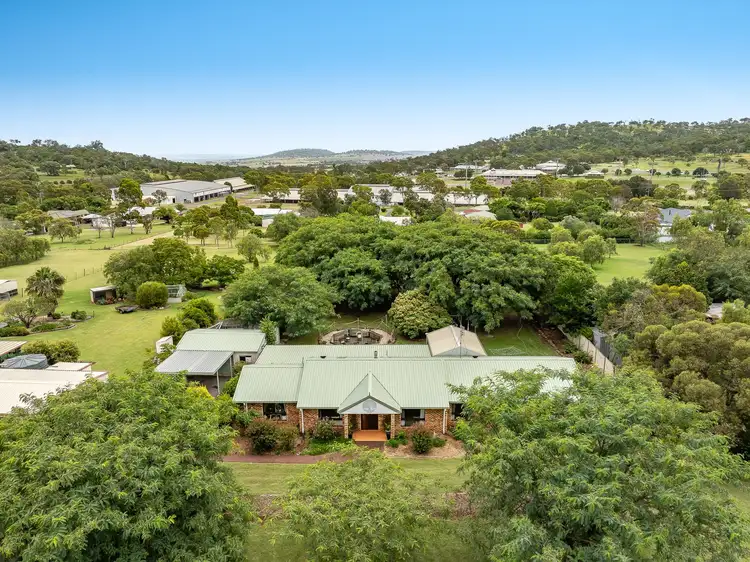 11 Pizzoni Road, Glenvale QLD 4350