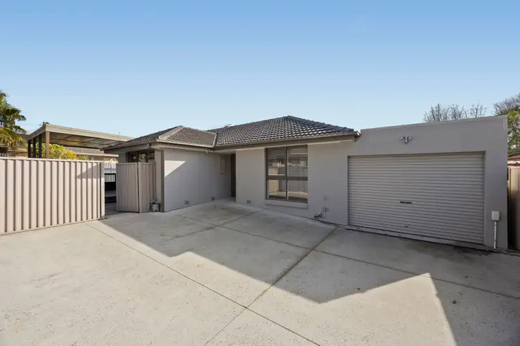 2/57 Mount Dandenong Road, Ringwood East VIC 3135