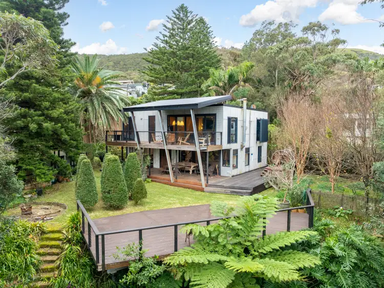 7 Seaview Crescent, Stanwell Park NSW 2508