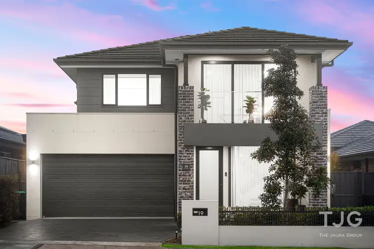 19 Gromark Terrace (The Gables), Box Hill NSW 2765