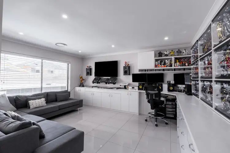 Fifth view of Homely house listing, 5 Gundary Close, Prestons NSW 2170