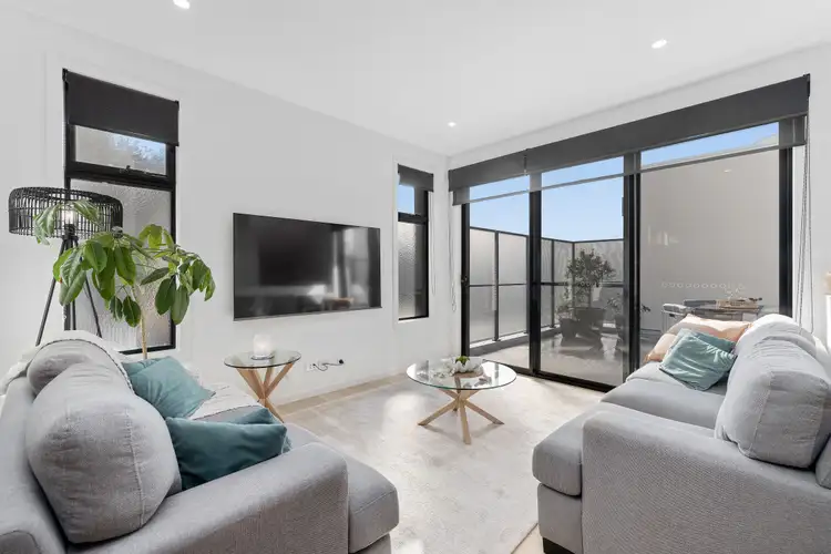 Fifth view of Homely townhouse listing, 2/452 Station Street, Bonbeach VIC 3196