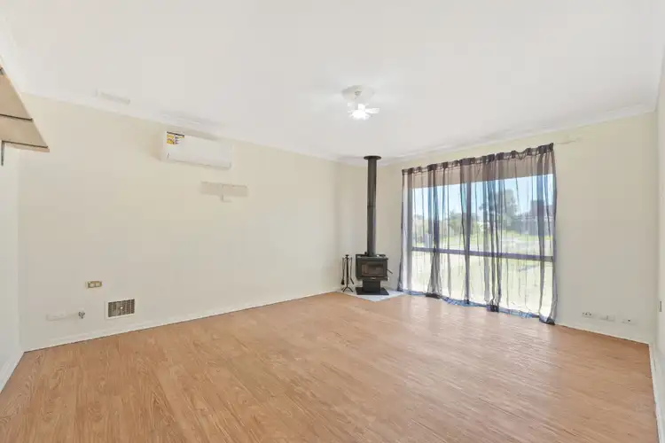 Sixth view of Homely house listing, 8 Jacques Place, Orelia WA 6167