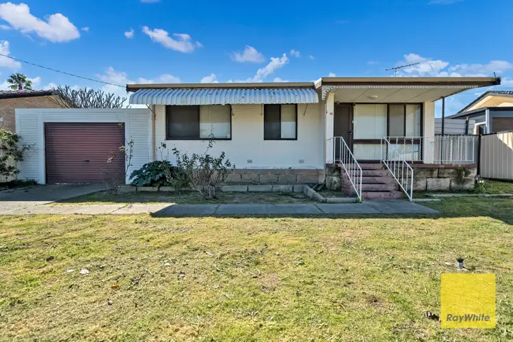 13 Amberton Avenue, Girrawheen WA 6064