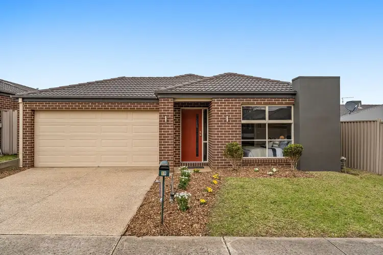 19 Hamish Avenue, Pakenham VIC 3810