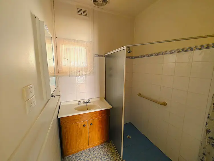 Fifth view of Homely house listing, 18 Smith Street, Bordertown SA 5268