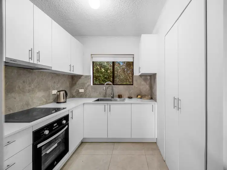 54-56 Warby Street