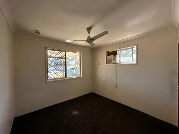 Fifth view of Homely unit listing, 2/22 Thackeray Street, Park Avenue QLD 4701