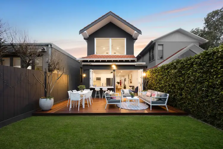 6 Edwin Street