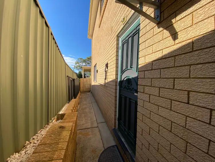 320 The Parkway, Bradbury NSW 2560