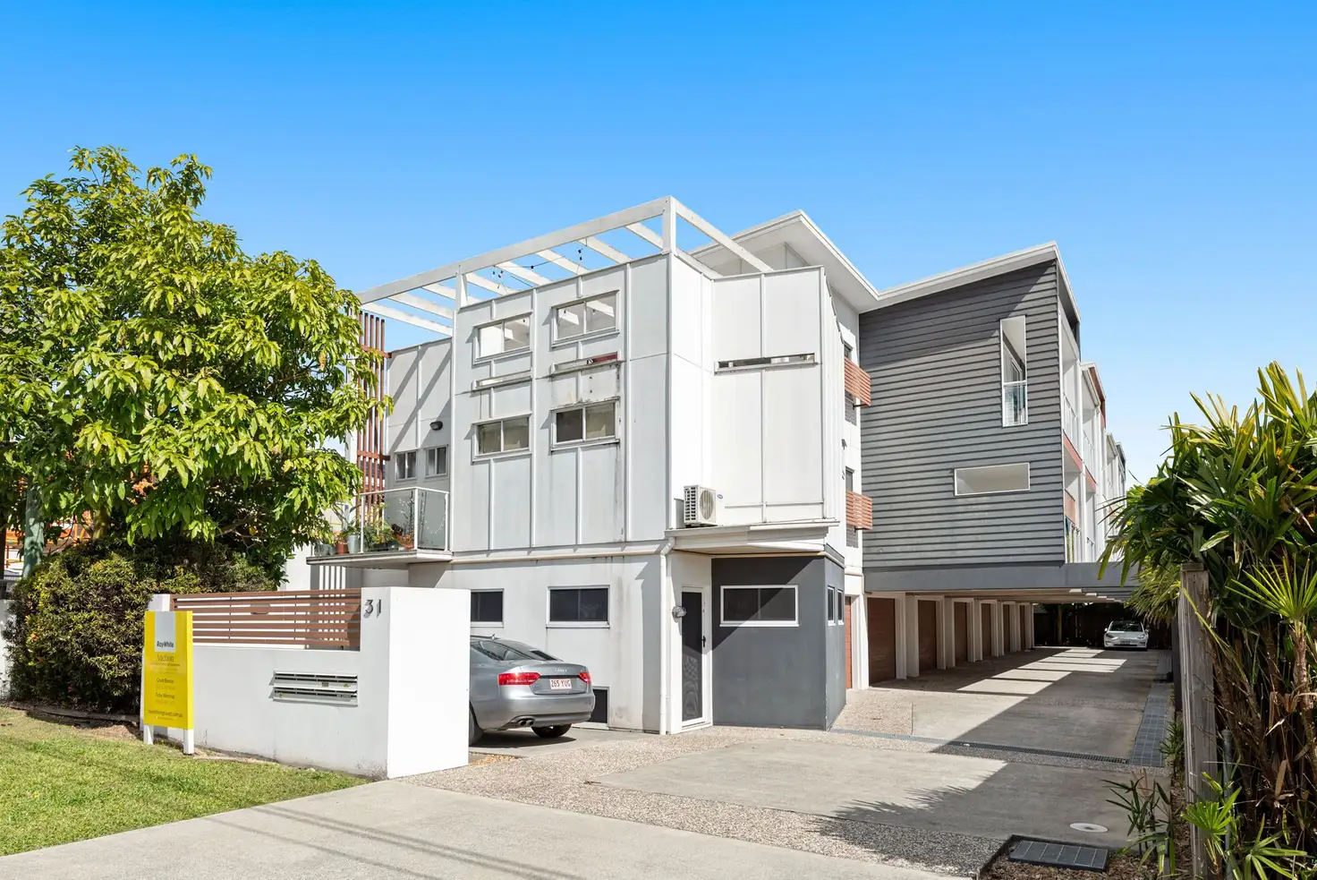 Main view of Homely townhouse listing, 6/31 Howsan Street, Mount Gravatt East QLD 4122