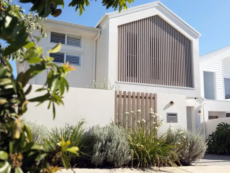 7 Embie Street, Holland Park West QLD 4121