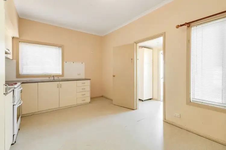 Sixth view of Homely house listing, 11 Loddon Avenue, Red Cliffs VIC 3496