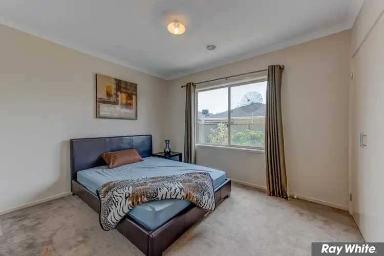 Fifth view of Homely house listing, 10 Kalara Court, Tarneit VIC 3029