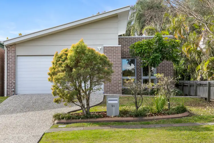 18 Leah Avenue