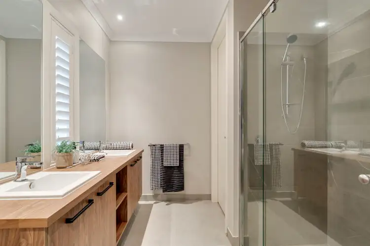 Fifth view of Homely house listing, 4 Archipelago Drive, Craigieburn VIC 3064