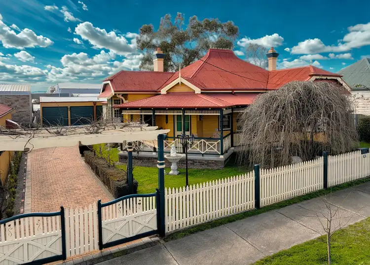 198 Lang Street, Glen Innes NSW 2370