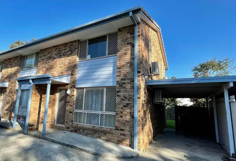 696 Kingston Road