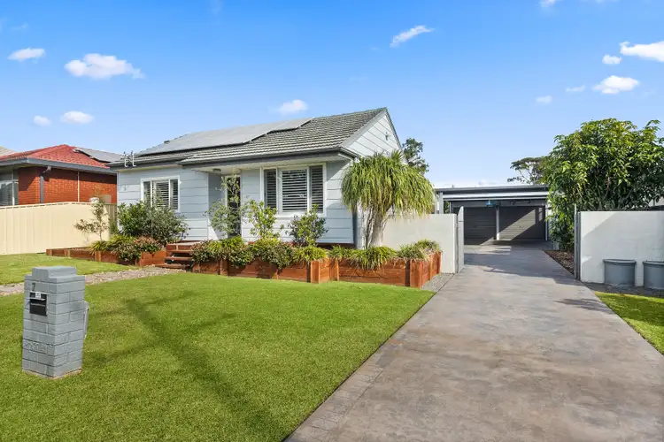 7 David Avenue, Oak Flats NSW 2529