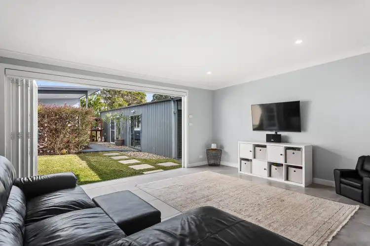 Third view of Homely house listing, 7 David Avenue, Oak Flats NSW 2529