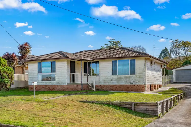 13 Russell Street, Gillieston Heights NSW 2321