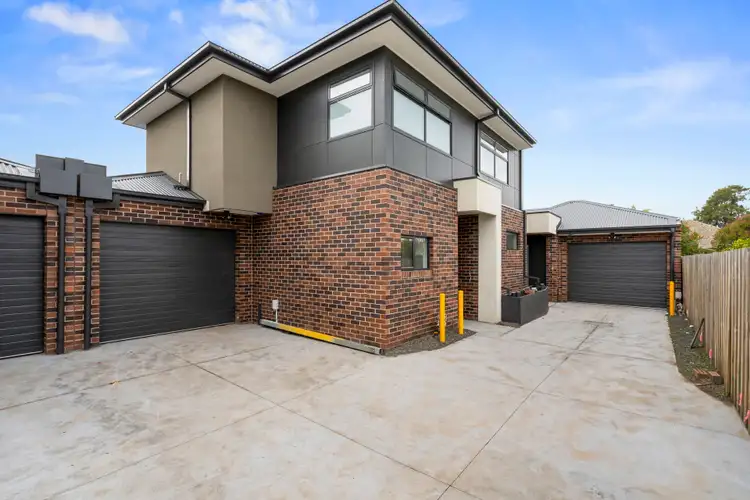 2/18 Churchill Street, Glenroy VIC 3046